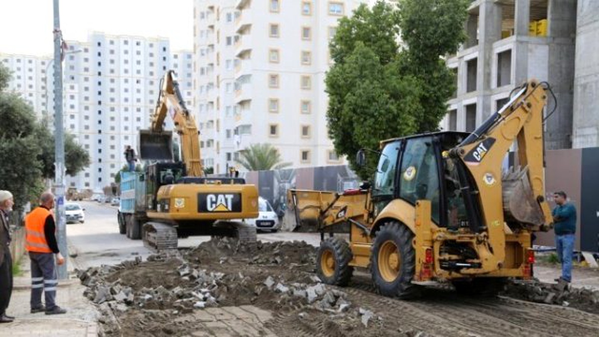 Yüreğir\'e 2o Yılda Yapılanın 2 Katı Yol Yapıldı