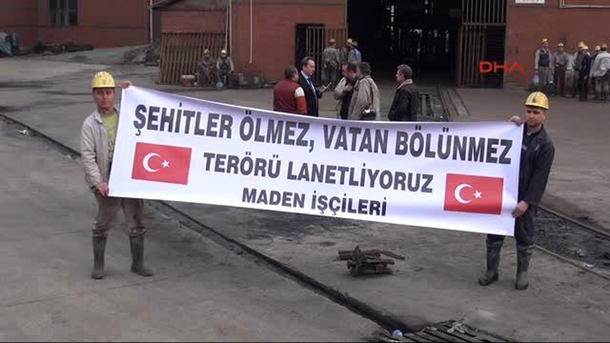 Zonguldak\'ta Maden İşçileri Terörü Lanetledi