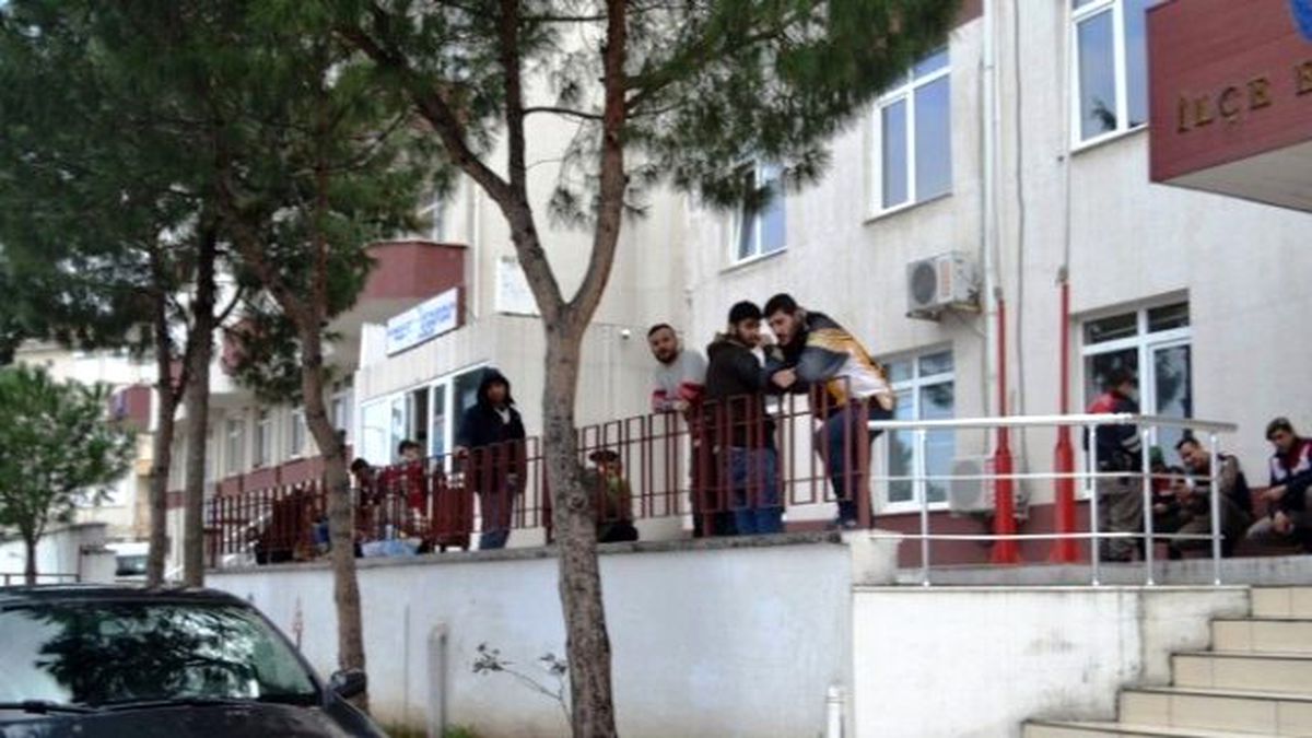 Ayvalık\'ta 22 Göçmen Yakalandı