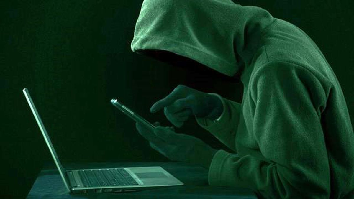 Banka Çalışanı Zimmetine Geçirdiği 17 Milyon TL İle Sırra Kadem Bastı