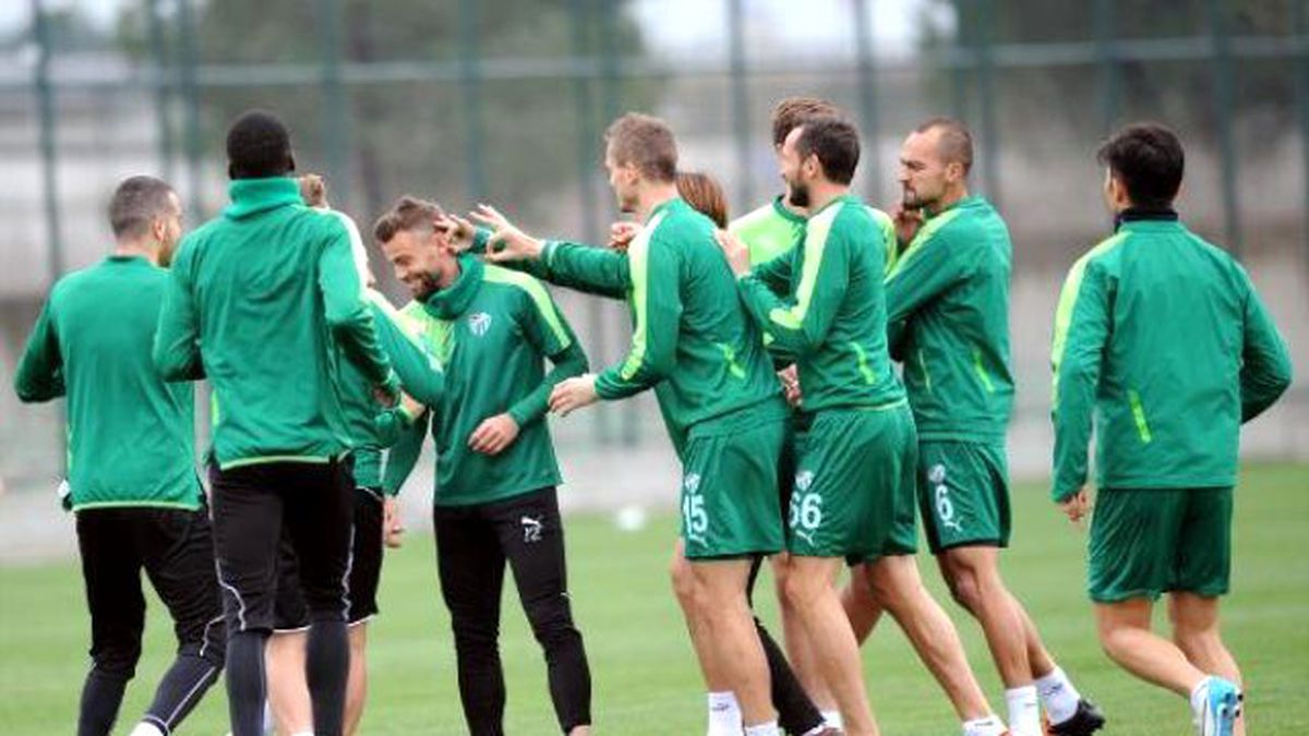 Bursaspor\'da Neşeli Antreman