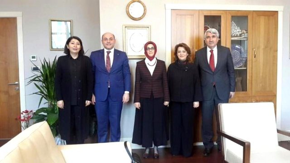 Ceyda Çetin Erenler, AK Parti Kütahya İl Kadın Kolları Başkanı Oldu