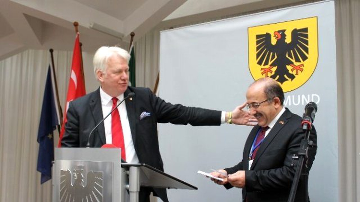 Dortmund Belediye Başkanı Sireau, Trabzon Heyetinin Onuruna Resepsiyon Verdi
