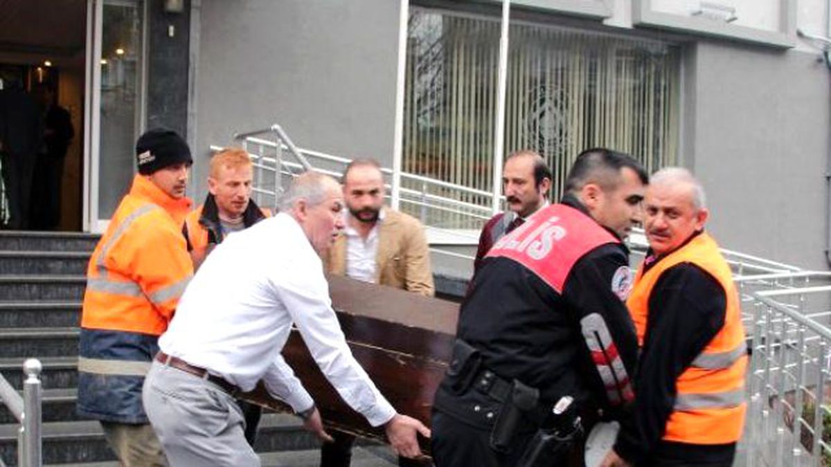 Eşinin İstanbul\'da Kayıp Başvurusu Yaptığı Kadın Samsun\'da İntihar Etti