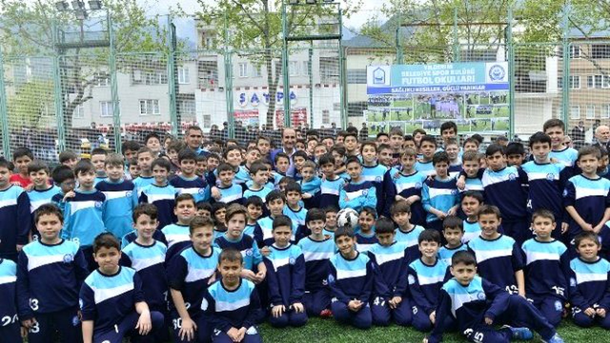 Futbolun Yıldızları Yıldırım\'da Yetişiyor
