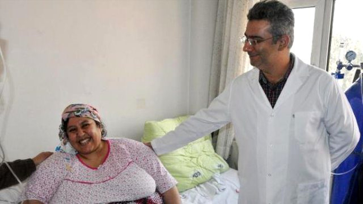 Gaziantep\'te 220 Kilo Ağırlığındaki Kadın Mide Ameliyatı Oldu