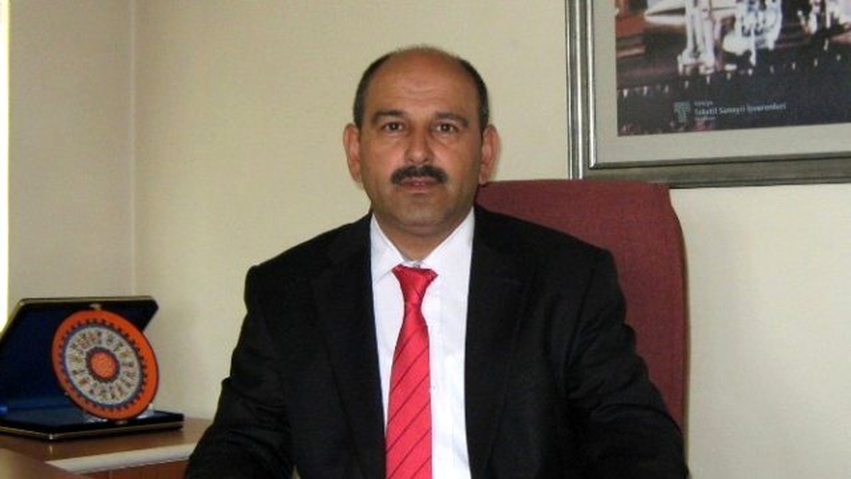 Gediz\'de \'Liderlik, Etkili İletişim ve Kurumsallaşma\' Eğitimi