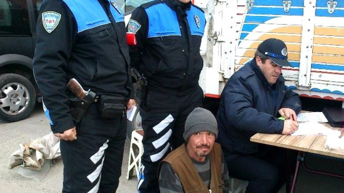 Gemlik\'te Dilencilere Göz Açtırılmıyor