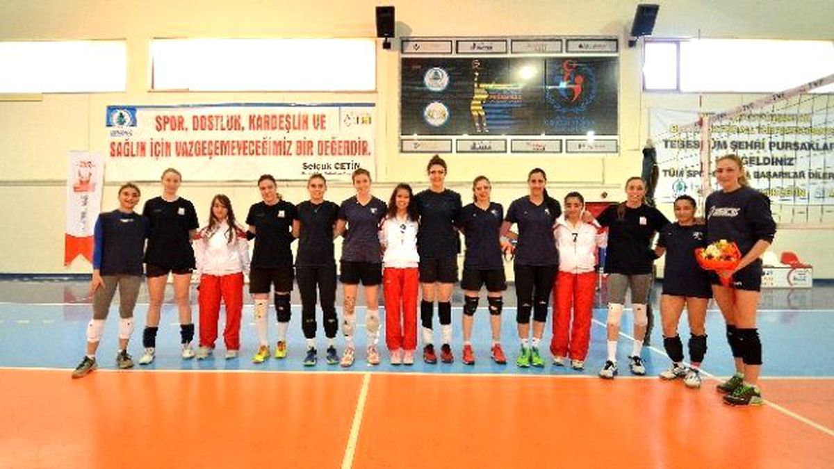 Güç Koleji Liderliği Bırakmıyor