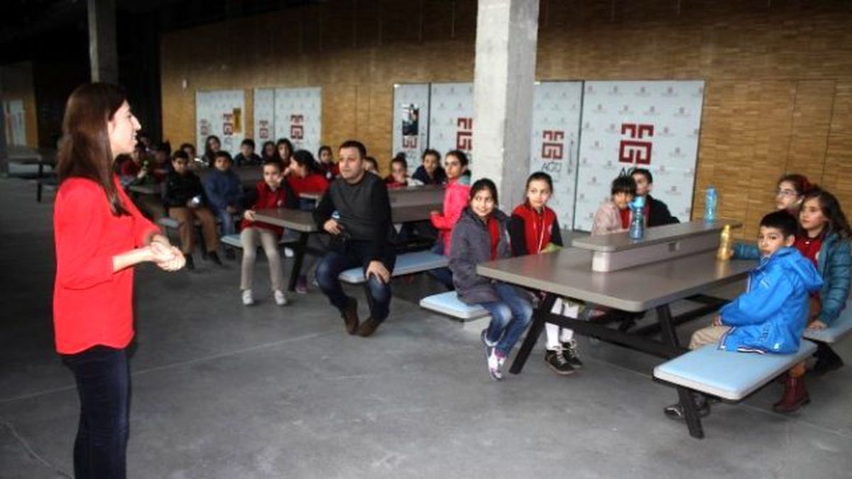 İlkokul Öğrencileri Agü'de Origami Öğrendi