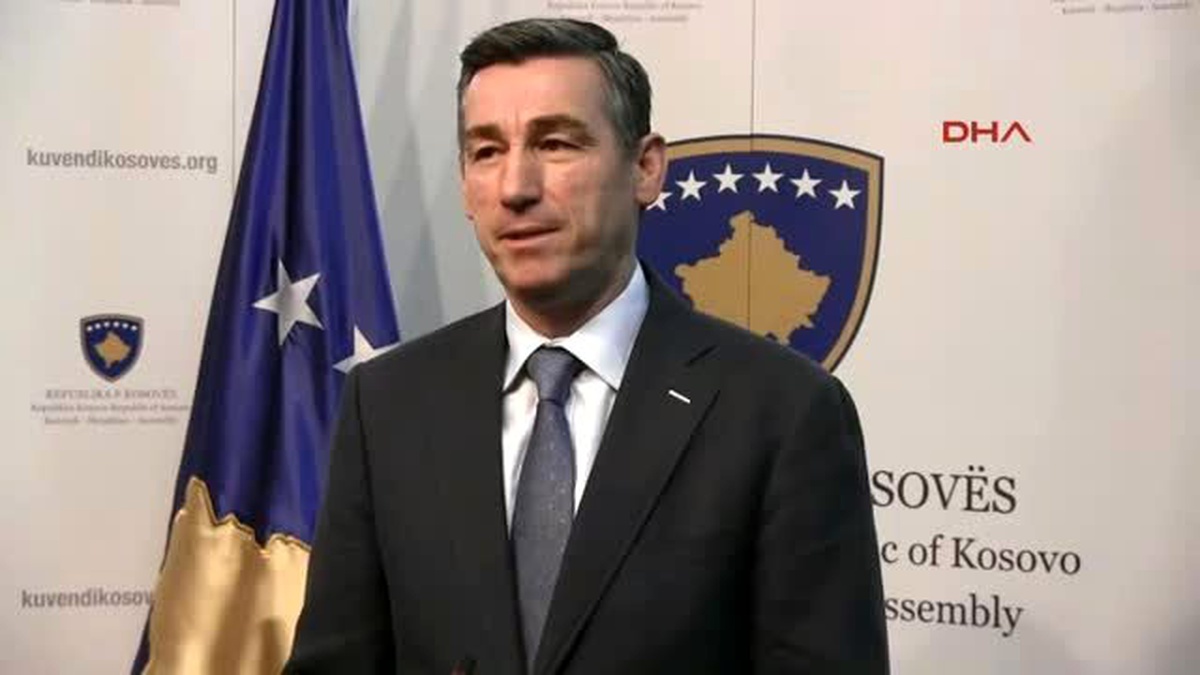 Kosova\'da Muhalifler Cumhurbaşkanlığı Oylaması Öncesi Gösterilerini Sürdürüyor...
