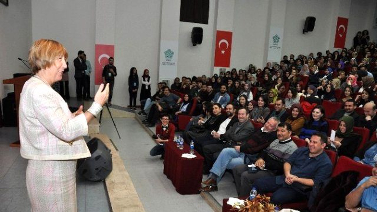 Neü Sosyal Eğitim ve Saygı Topluluğundan Anlamlı Program