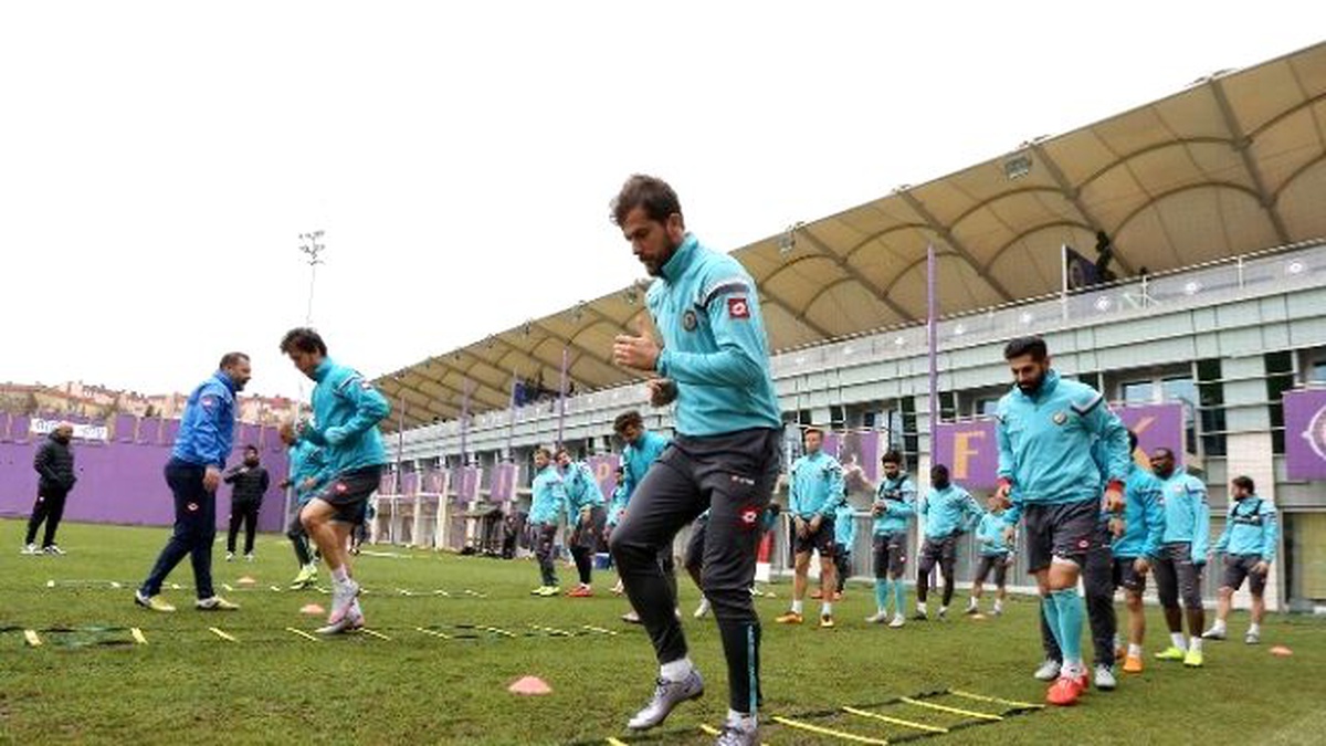 Osmanlıspor, Trabzonspor Maçının Taktiklerine Başladı