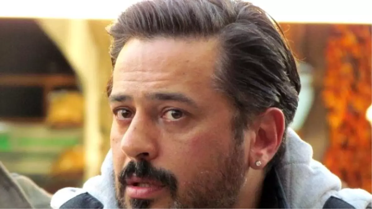 Sanatçı Emre Altuğ\'dan Annesine Veda