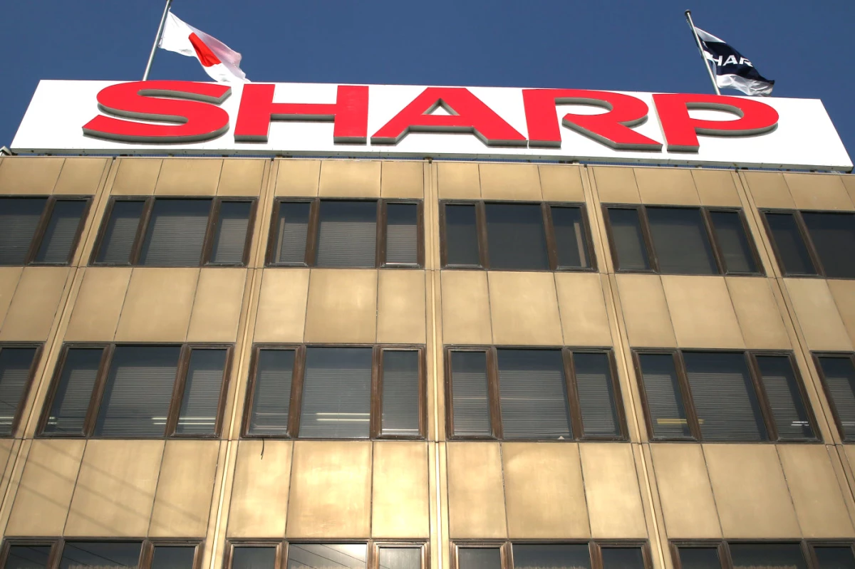 Sharp Foxconn\'un Satın Alma Teklifini Kabul Etti