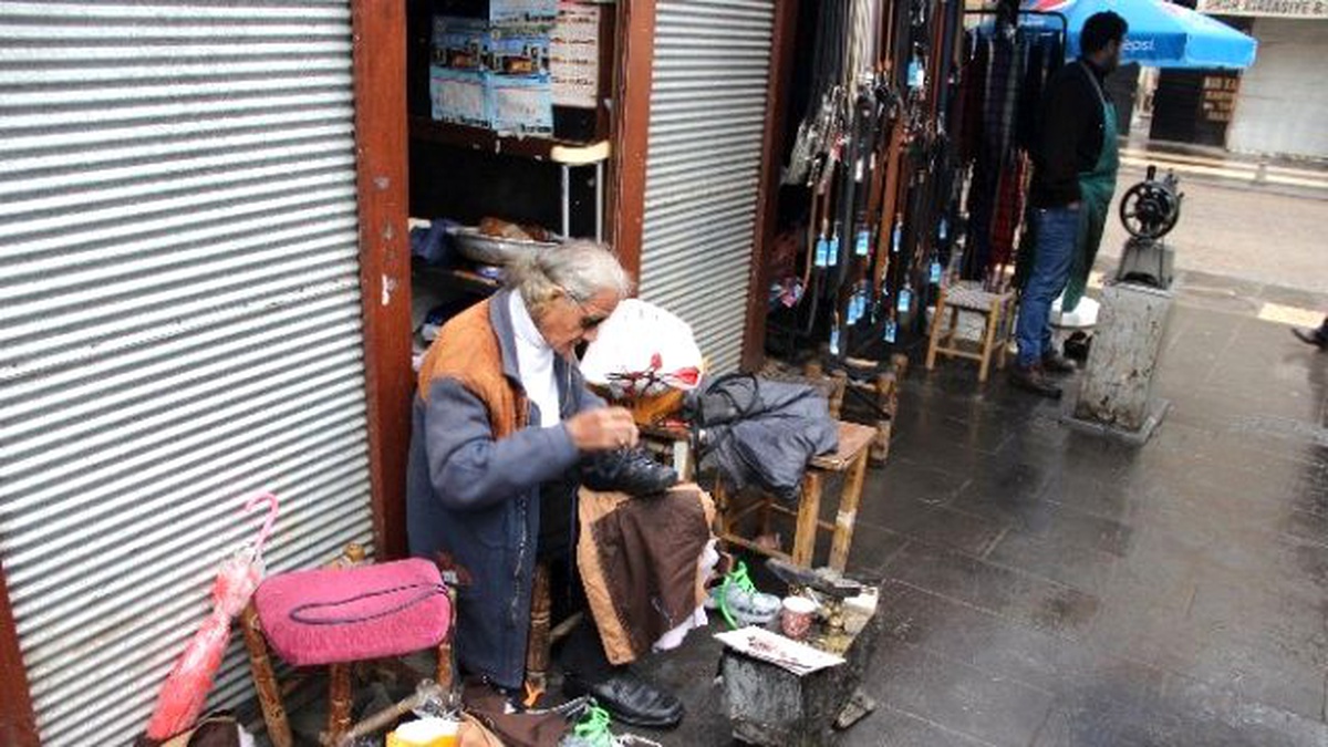 Sur\'da 70\'lik Dedenin Yürek Burkan Hikayesi