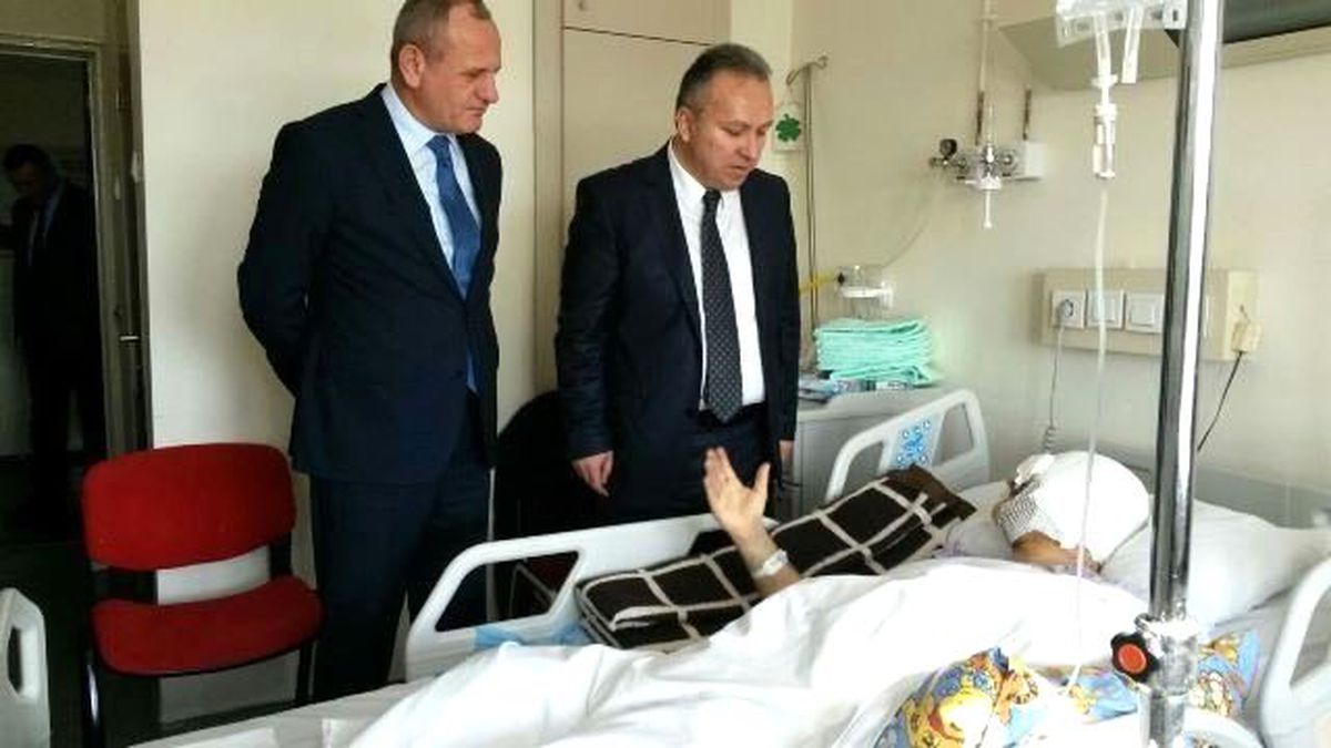 Vali ve Başkan Yaralı Binbaşıyı Ziyaret Etti