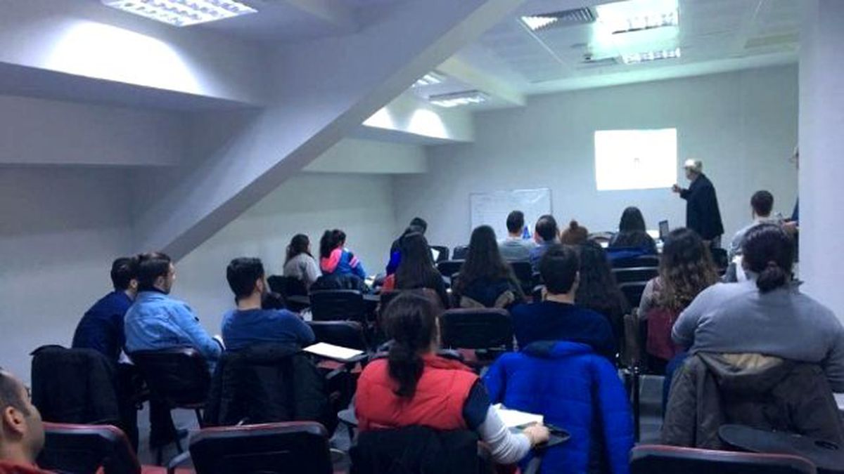 Yalova\'da Yüzme Hakemliği Kursu Başladı