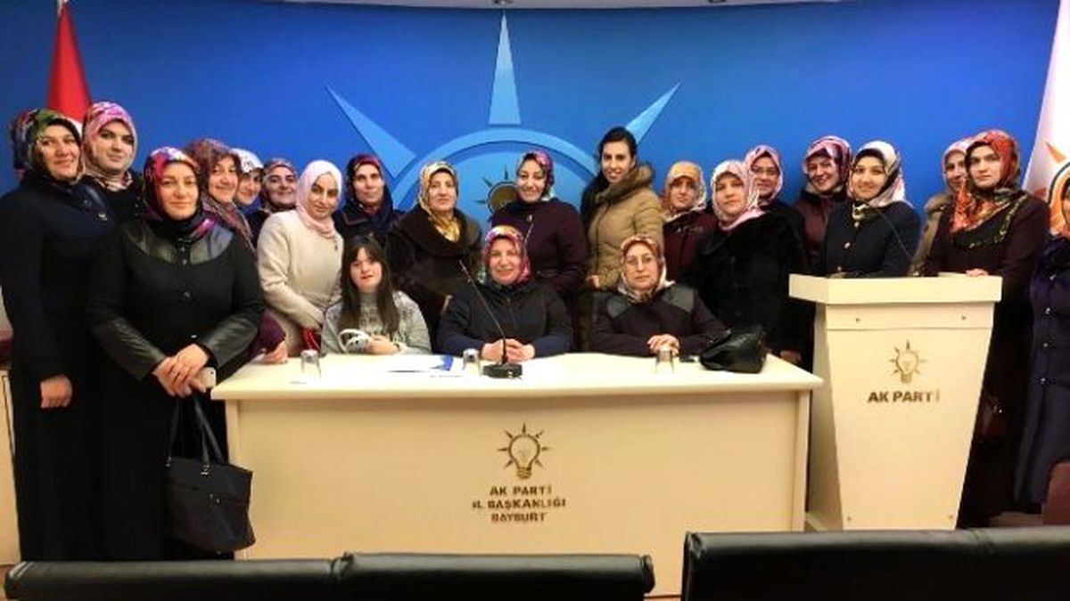 AK Parti Bayburtkadın Kolları Hocalı Katliamı Basın Bildirisi