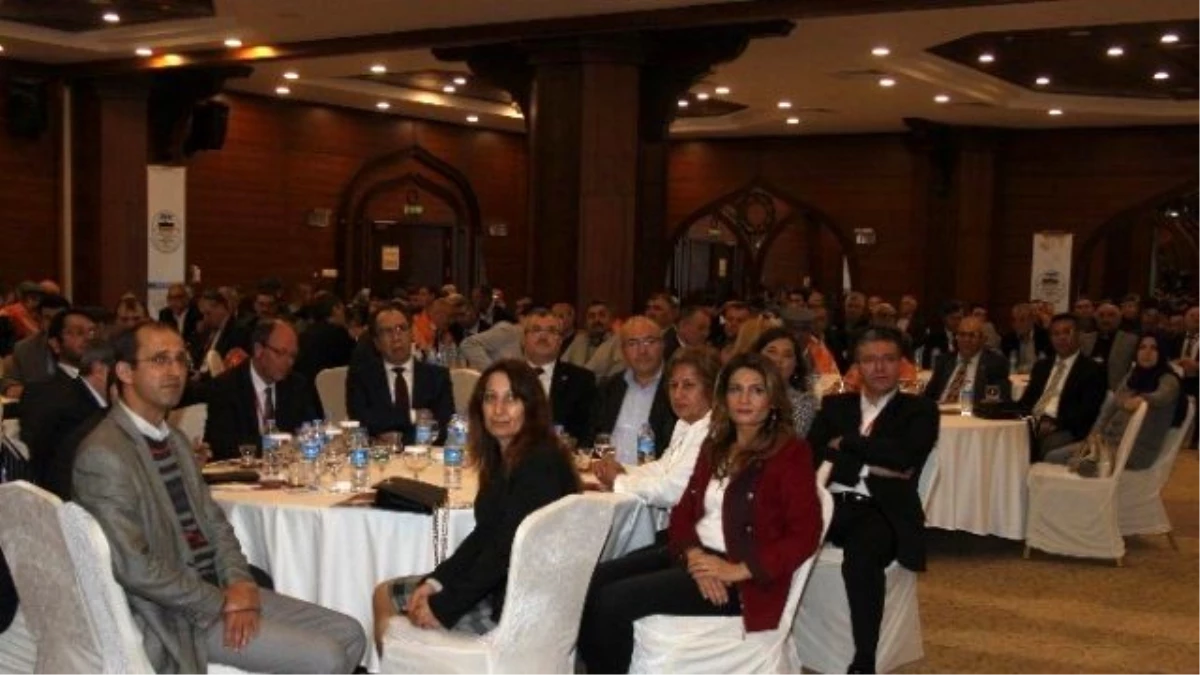 Antalya\'da Türkiye 1. Yörük Türkmen Çalıştayı Düzenlendi