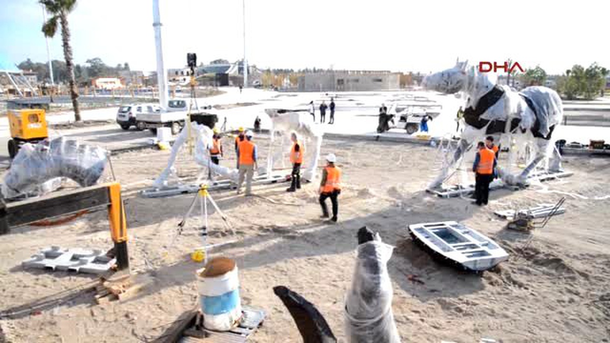 Antalya Dünyanın En Büyük Canlı Bitki Heykel Sergisi Expo 2016\'da