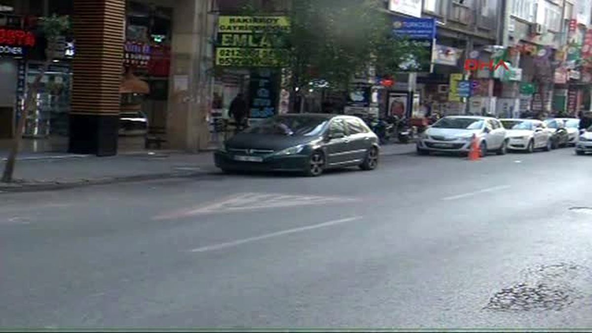 Bakırköy\'de Şüpheli Araç Alarmı