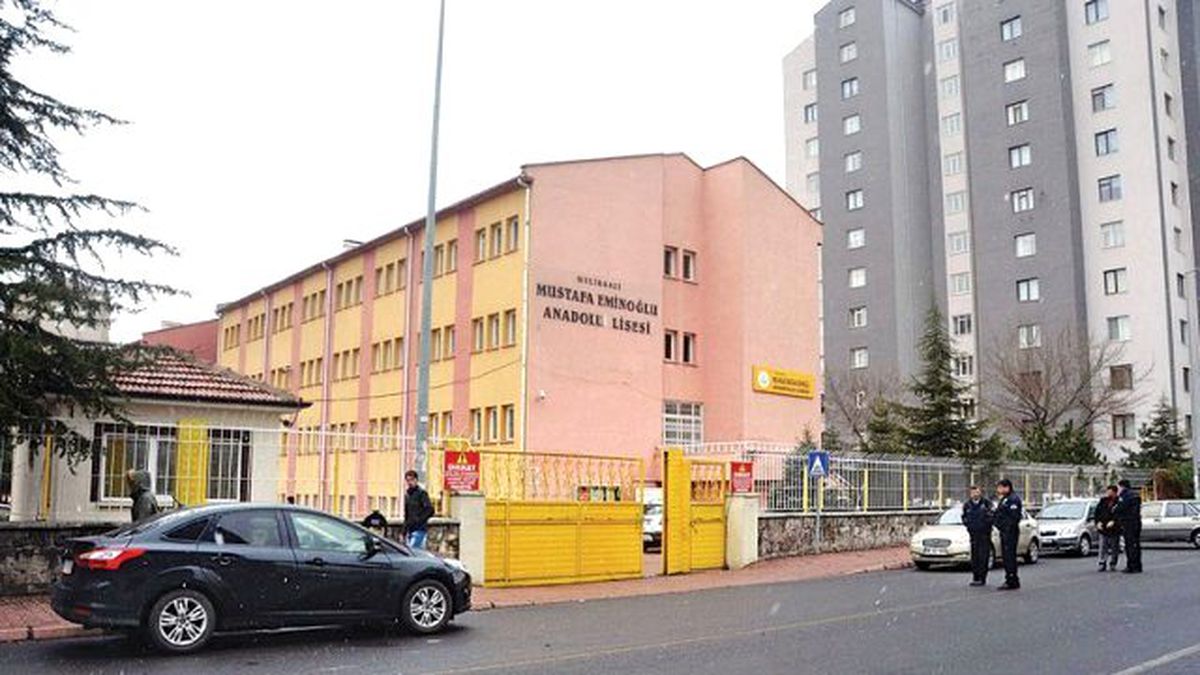 Cansel'in Arkadaşları İstedi, Sınıfın Yeri Değişti