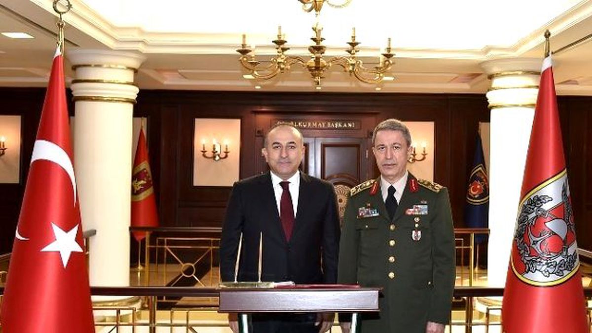 Dışişleri Bakanı Çavuşoğlu, Genelkurmay Başkanı Orgeneral Akar\'ı Ziyaret Etti
