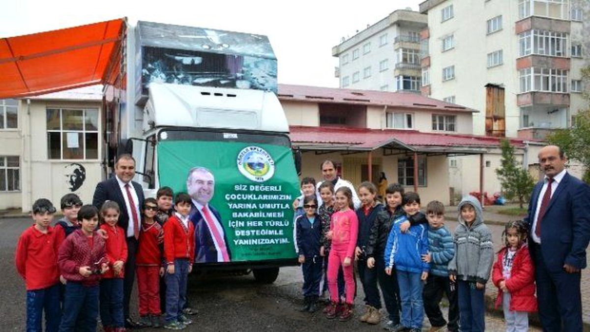 Görele Belediyesinden Öğrencilere Sinema Keyfi