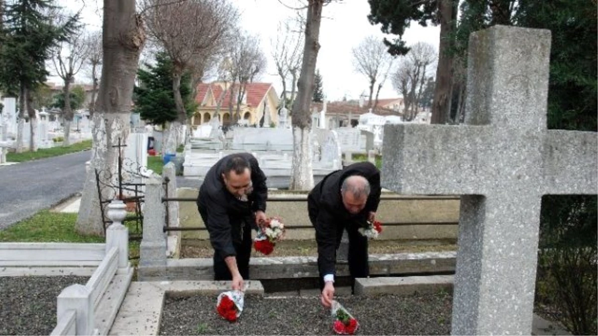 Gülbey: "Artin Penik\'in Mezarı Siyasi Duruşu Nedeniyle Bakımsız"