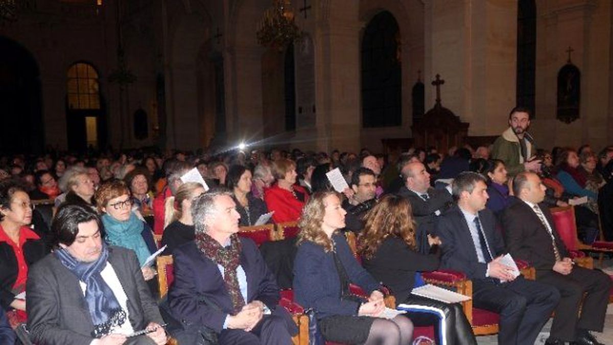 Hocalı Katliamının Anısına Paris\'te Anma Konseri