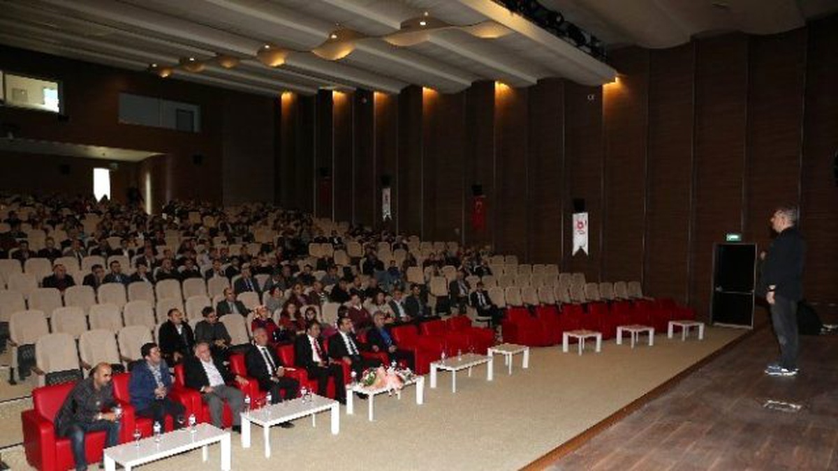 İnovatif Okul, İnovatif Öğretmen\' Konferansı Verildi