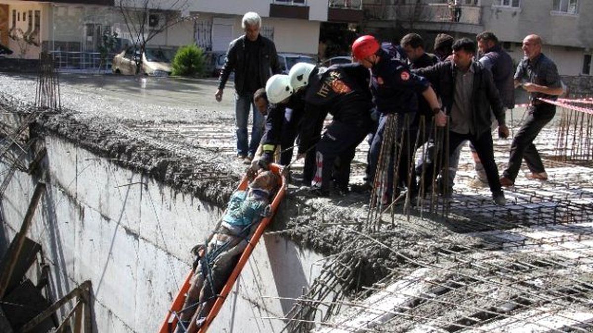 İnşaatta Çökme: 4 Yaralı