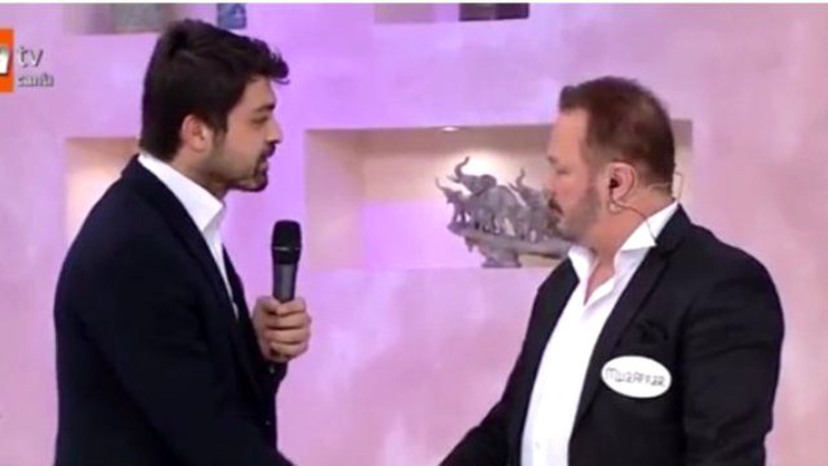 İzdivaçta Damat Adayları Birbirine Girdi