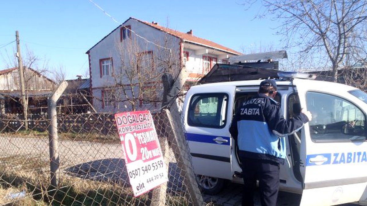Kartepe\'de izinsiz afişlere ceza yağdı
