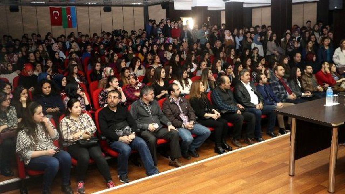 Kbü\'de \'Hocalı Katliamının Gerçeği ve Ermeniler" Konulu Konferans