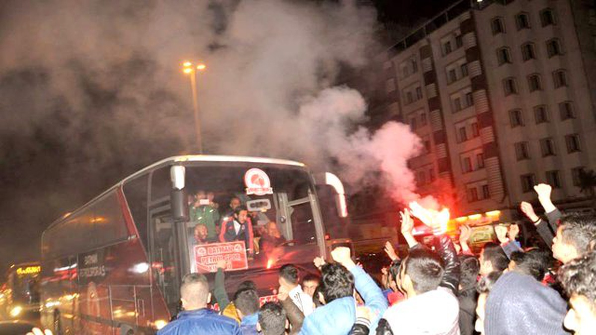 Petrolspor\'a Görkemli Karşılama
