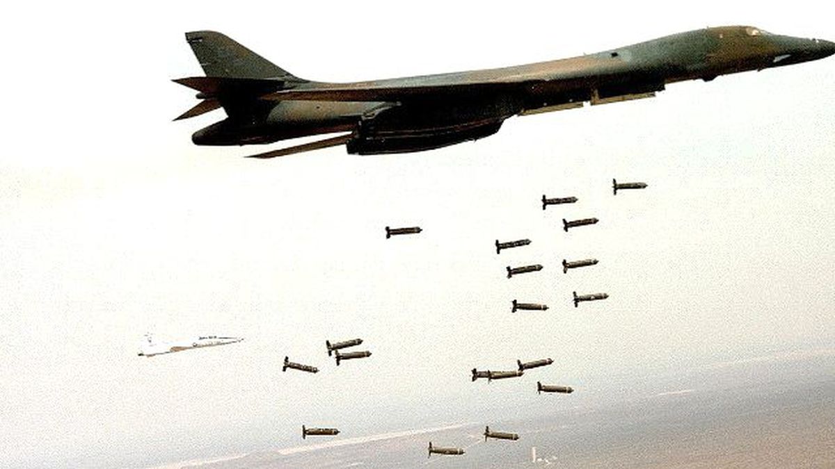 Rusya ve Suriye'ye Ait Helikopterler 'Misket ve Varil Bombalarıyla' Saldırdı