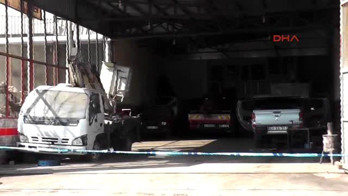 Tamir İçin Servise Götürülen Kamyonette El Bombası Bulundu