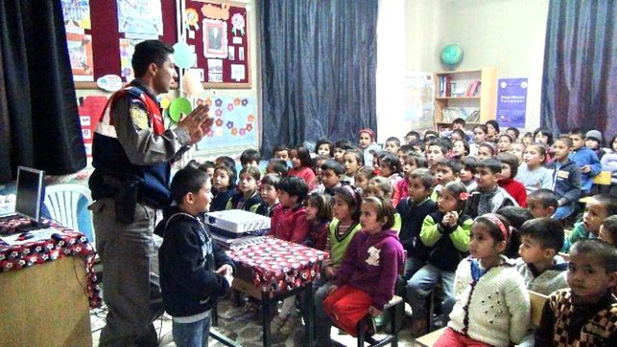 Silifkeli Öğrenciler Jandarmayı Tanıdı