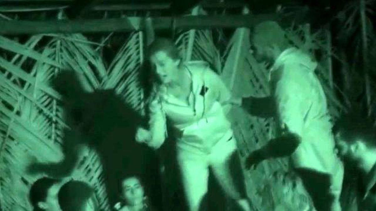 Survivor\'ın En Gergin Dakikaları! Tuğba Özay Çıldırdı
