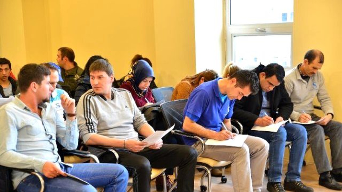 Tepebaşı\'nda Su Sporları Merkezi Personeline İş Güvenliği Eğitimi