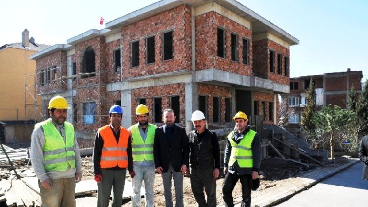 Topçular Mahalle Konağı Yaz\'a Hazır