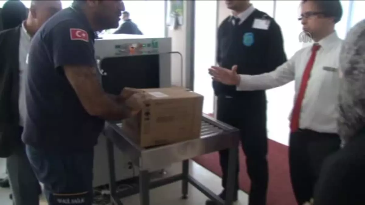 X-ray Cihazından Geçirilen Kutudan Bebek Cesedi Çıktı