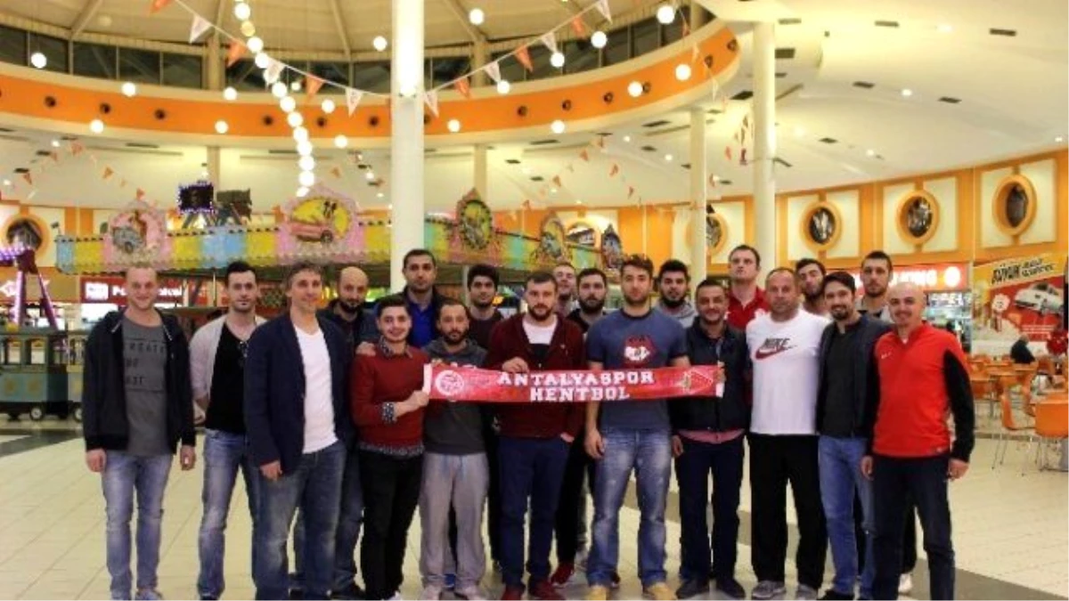 Antalyaspor Hentbol Takımı Deepo\'da