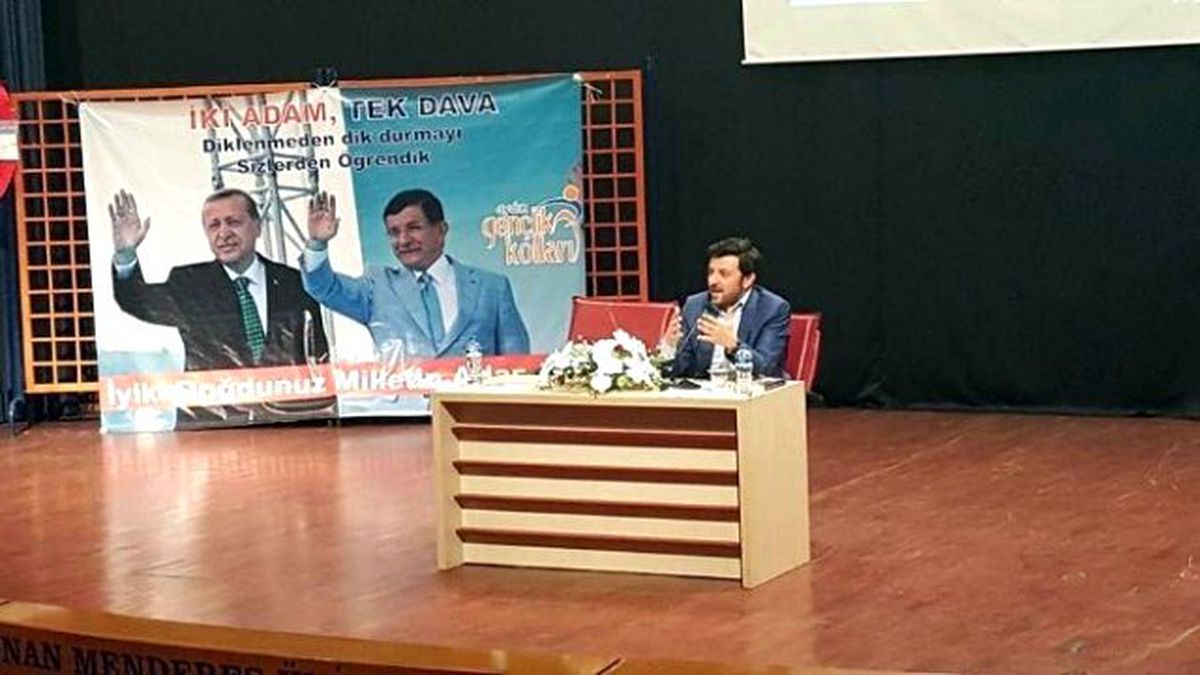 Aydın Ak Parti, Erdoğan ve Davutoğlu\'nun Doğum Gününü Kutladı