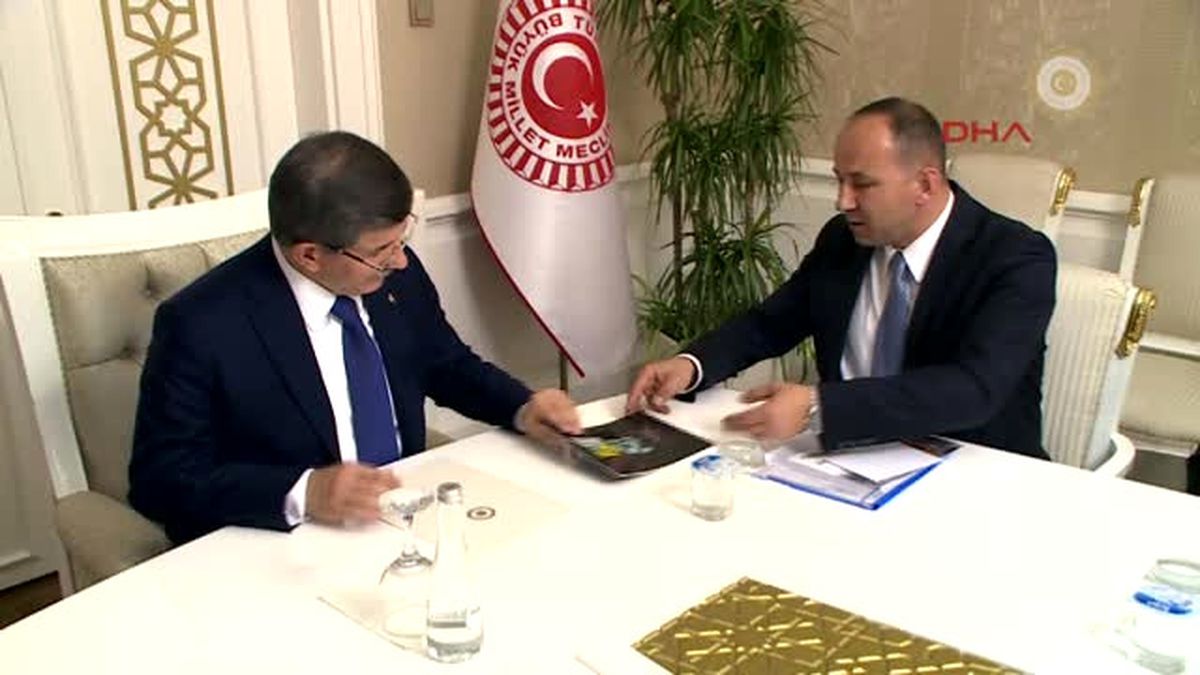 Başbakan Davutoğlu, Türkiye Haber Kameramanları Derneği Üyelerini Kabul Etti 1-