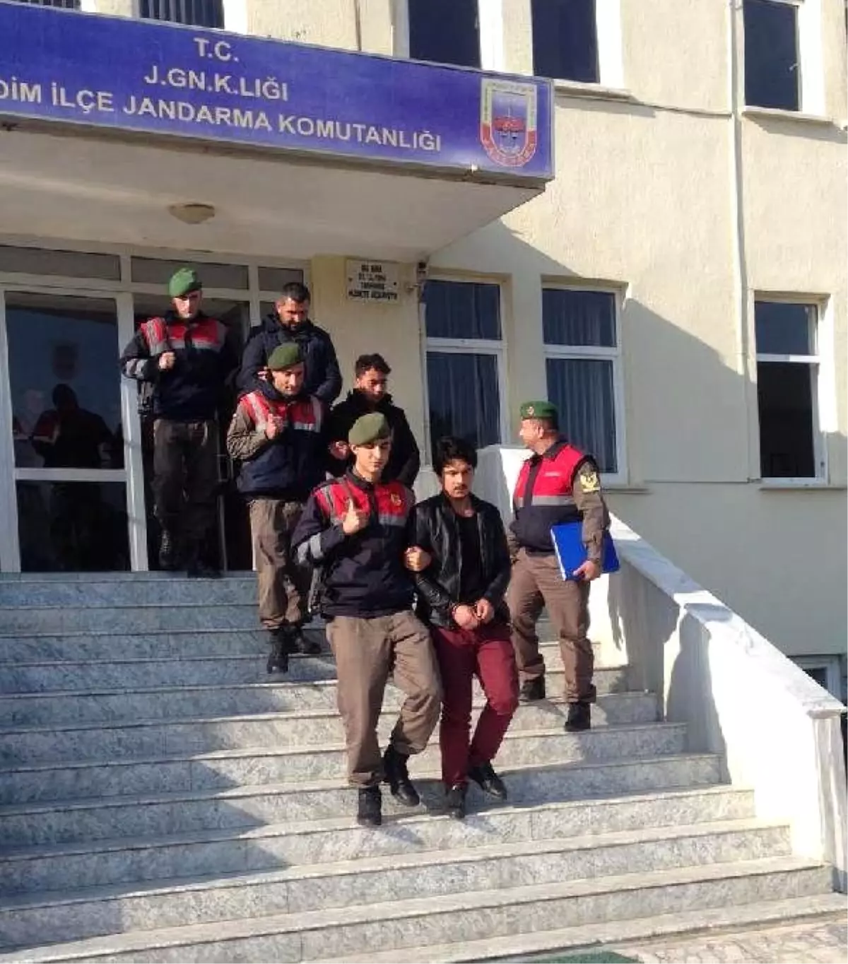 Didim\'de Göçmen Kaçakçılığına 3 Tutuklama