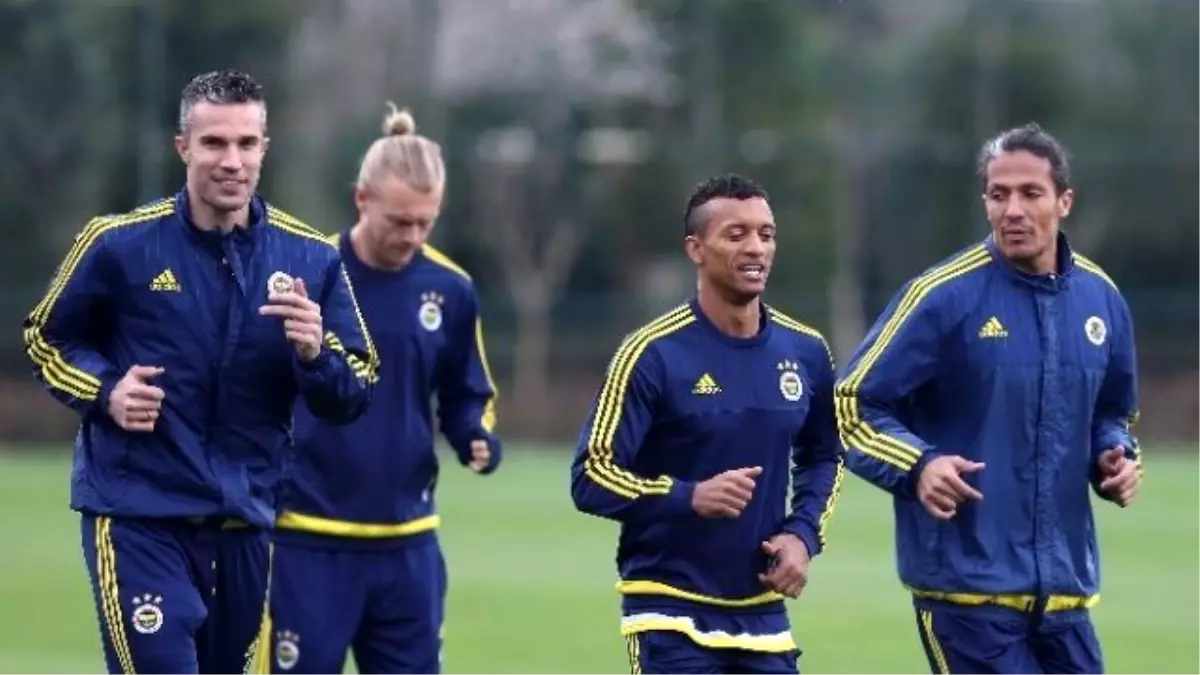 Fenerbahçe, Beşiktaş Maçı Hazırlıklarını Sürdürüyor