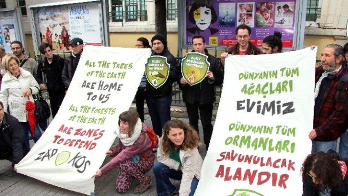 Fransa Konsolosluğu Önünde Havalimanı Eylemi